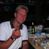 01j--30-07-04- erstes abendessen tom 354