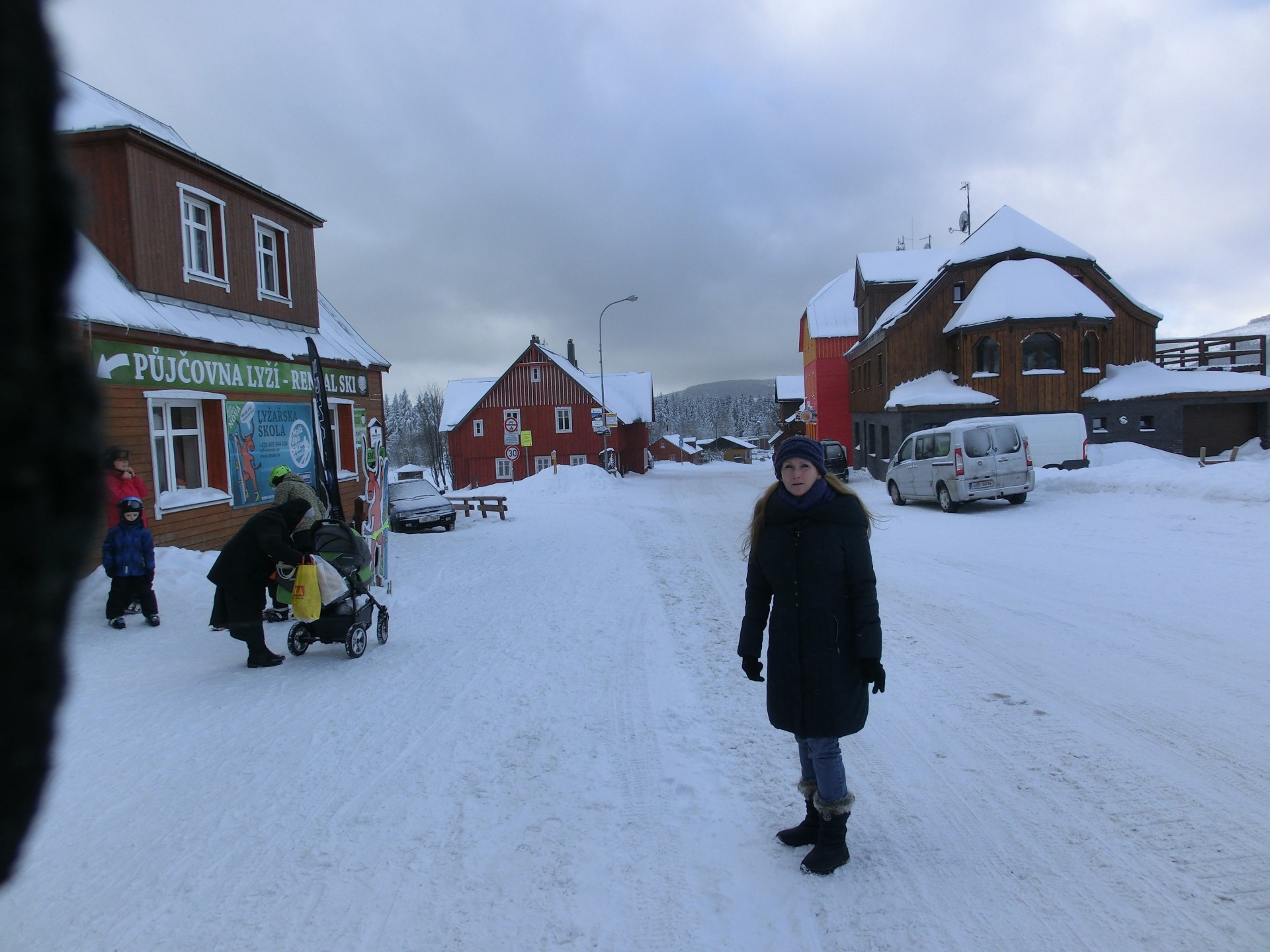 2015-02-04__11-03__Ski_in_Mala_Upa__CIMG5707
